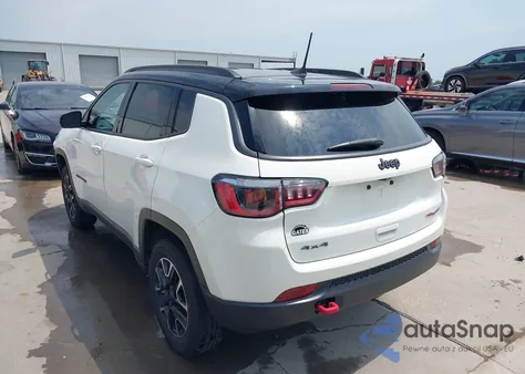 2020 Jeep Compass Trailhawk 4X4 из США, поврежденный, VIN 3C4NJDDB8LT163069